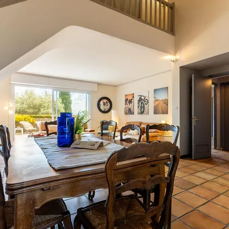 12-guest Private Pool Near Beziers Boujan-sur-Libron